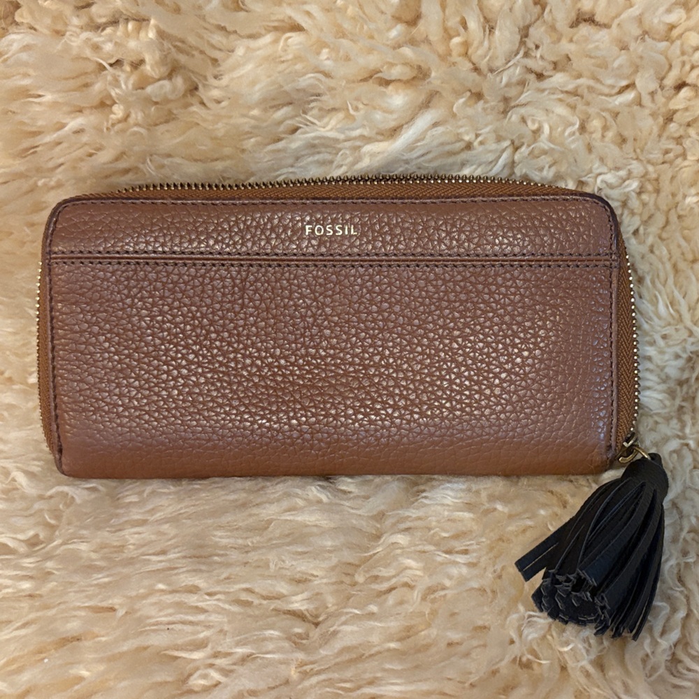 Fossil Tan Cow Hide Leather Clutch Wallet with Black Tassel